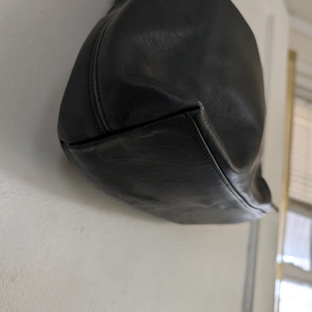 Coach Black Leather Shoulder Bag - Picture 3 of 8